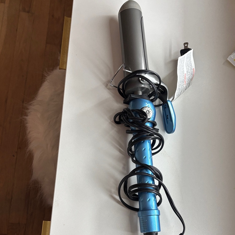 BaByliss Blue and Silver Curling Iron